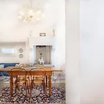 בית כפרי Tenuta Miro